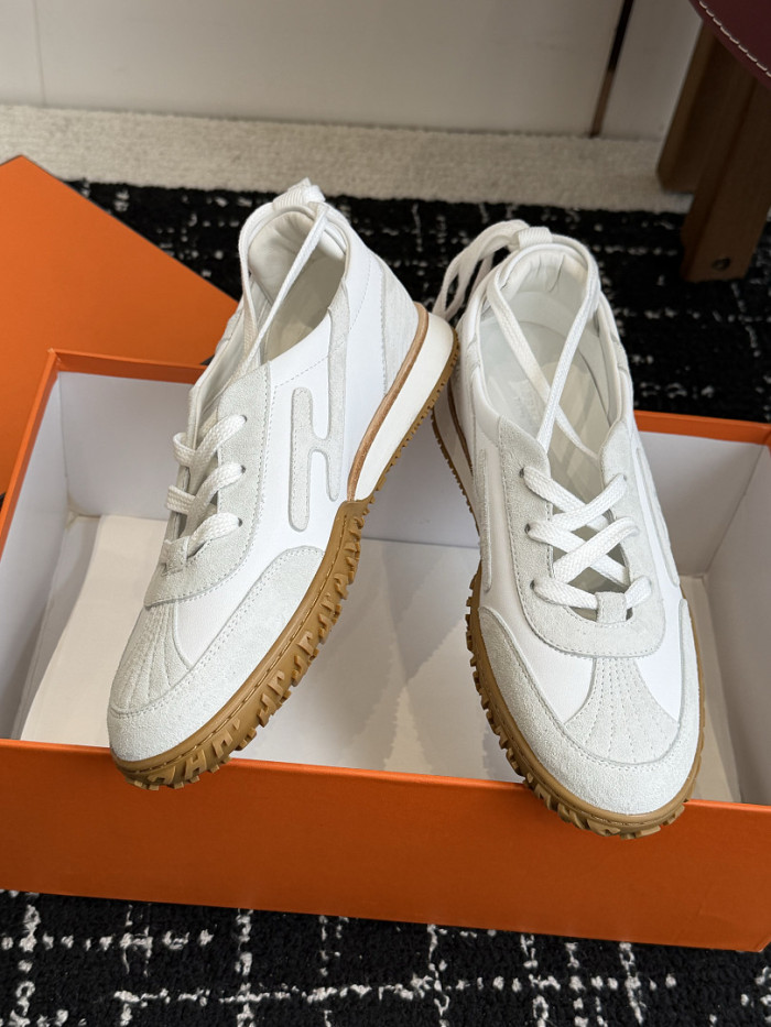 HER SHOES HM-41