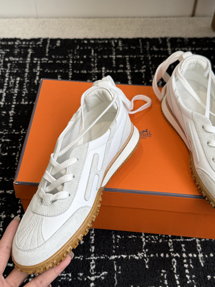 HER SHOES HM-41