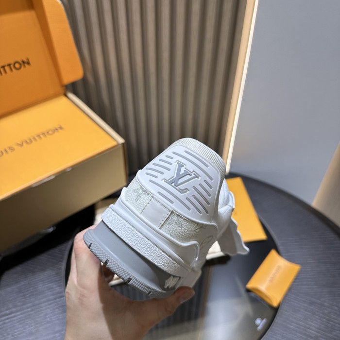 LOVT SNEAKER lv-502
