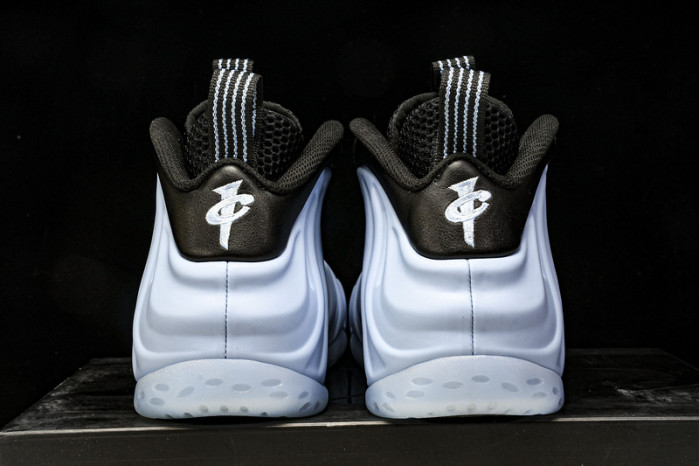 Nike Air Foamposite One Psychic Blue HJ6014-400