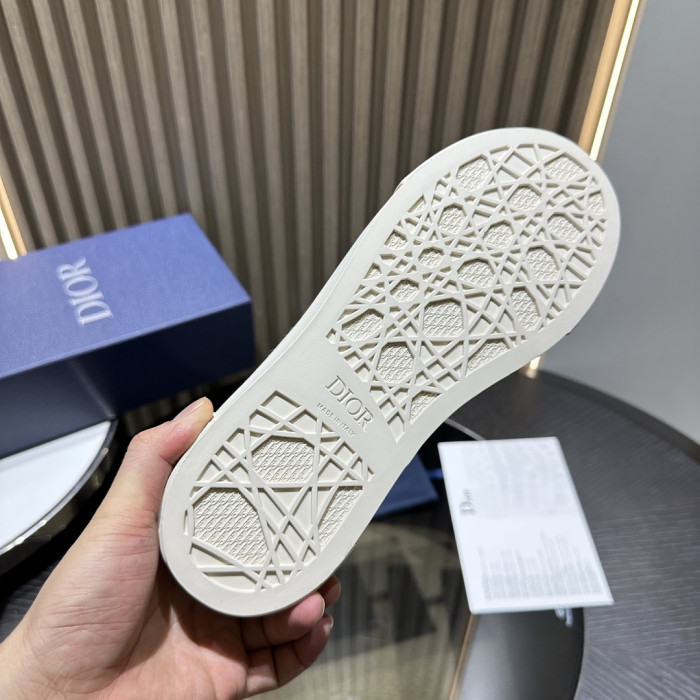 DR B33 LOW-TOP SNEAKERS DR-219