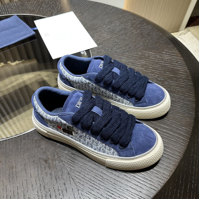 DR B33 LOW-TOP SNEAKERS DR-220