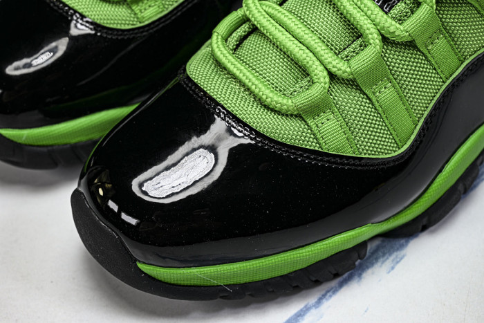 Air Jordan 11 CT8012-310