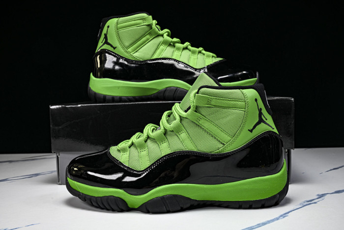 Air Jordan 11 CT8012-310