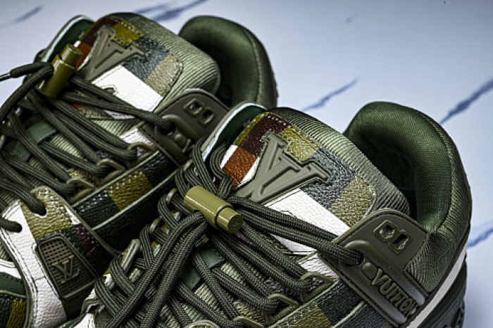LOVT SNEAKER lv-696