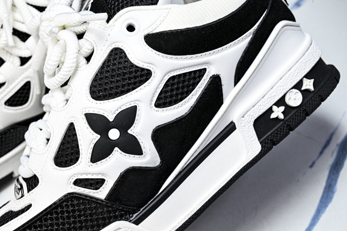 LOVT SNEAKER lv-691
