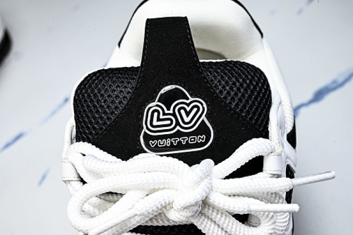 LOVT SNEAKER lv-691