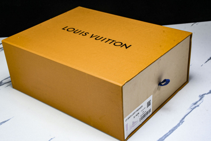 LOVT SNEAKER lv-367