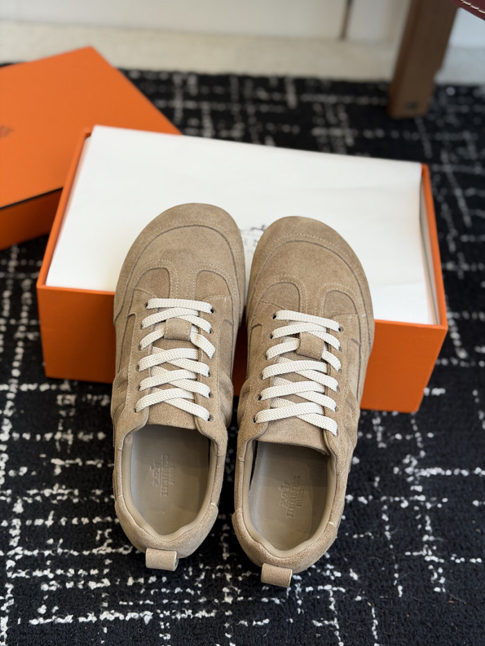 HER SHOES HM-50