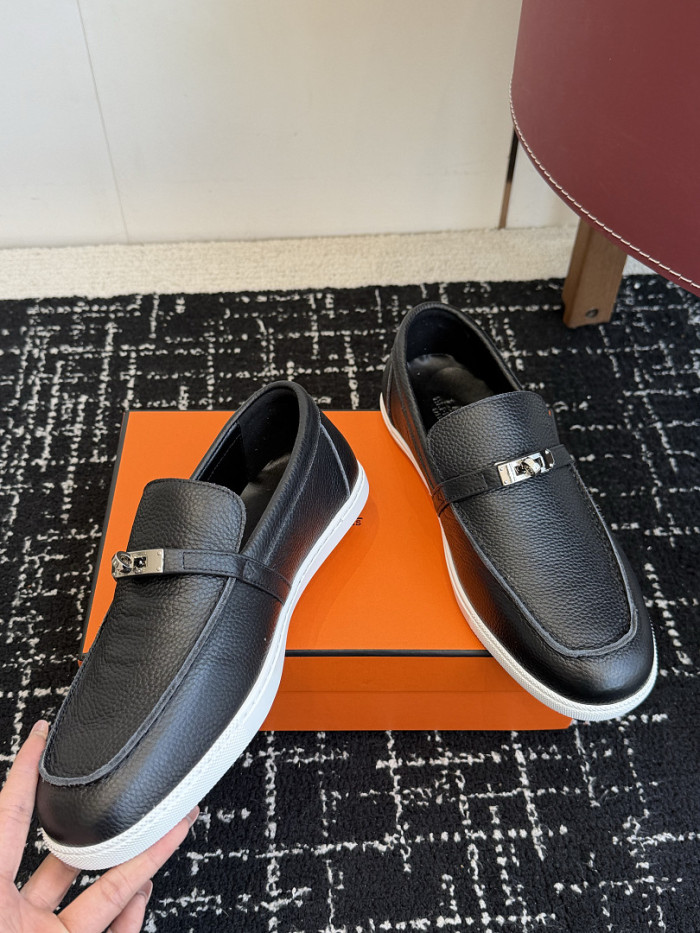 HER SHOES HM-52