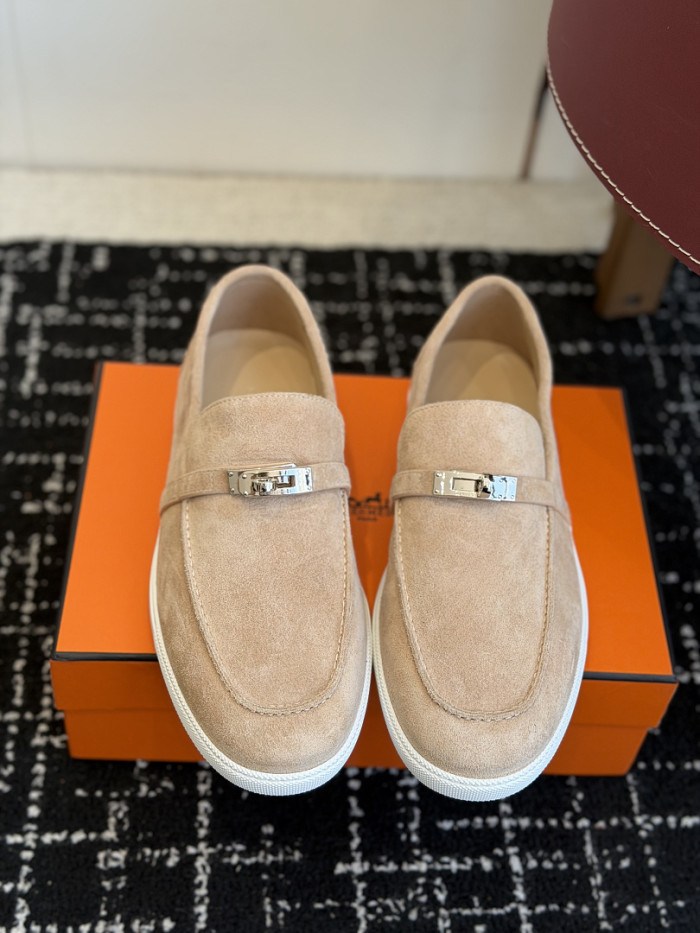 HER SHOES HM-54
