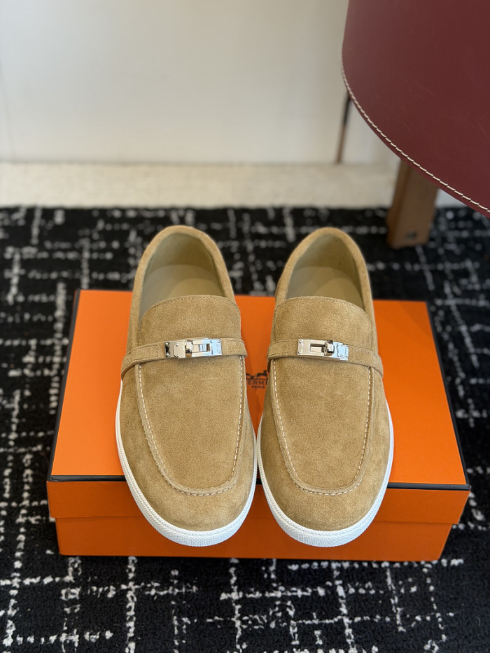 HER SHOES HM-55