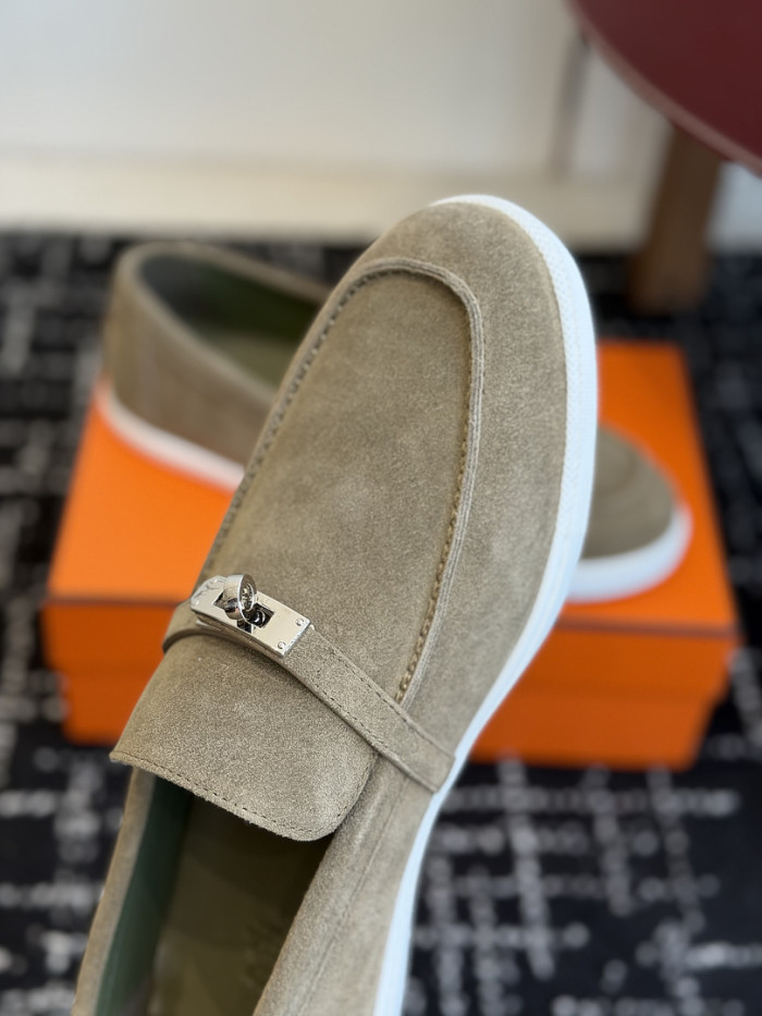 HER SHOES HM-60