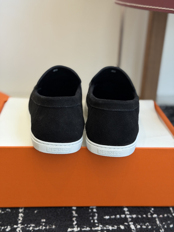 HER SHOES HM-61