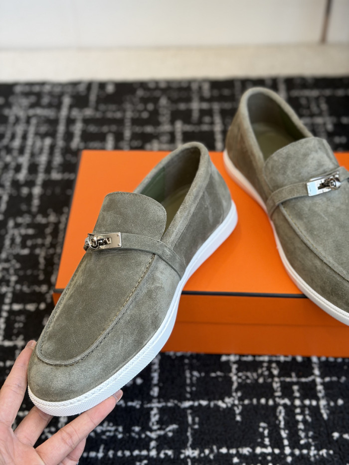 HER SHOES HM-66