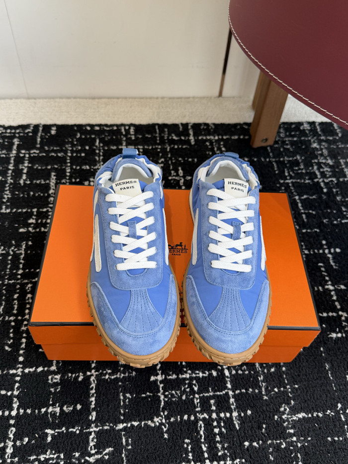 HER SHOES HM-43