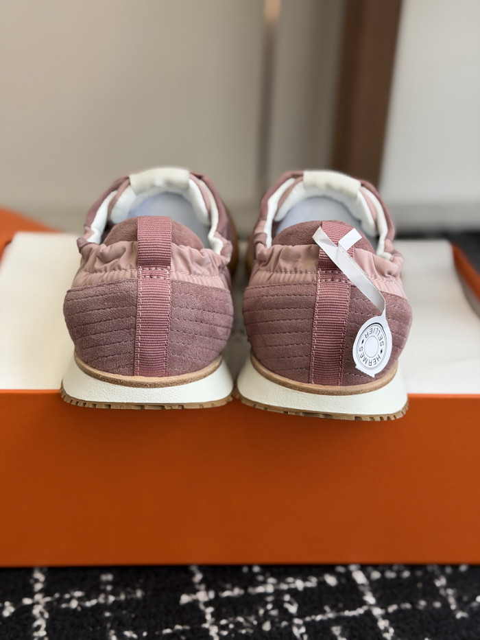 HER SHOES HM-45