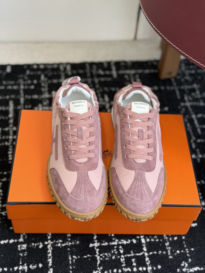 HER SHOES HM-45