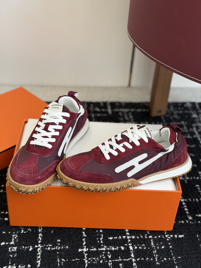 HER SHOES HM-46