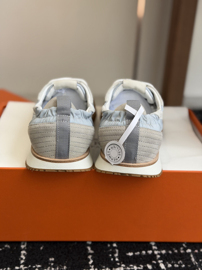 HER SHOES HM-47