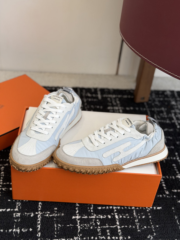 HER SHOES HM-47