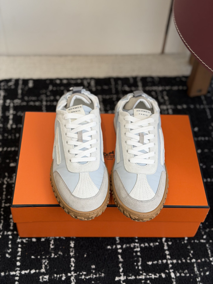 HER SHOES HM-47