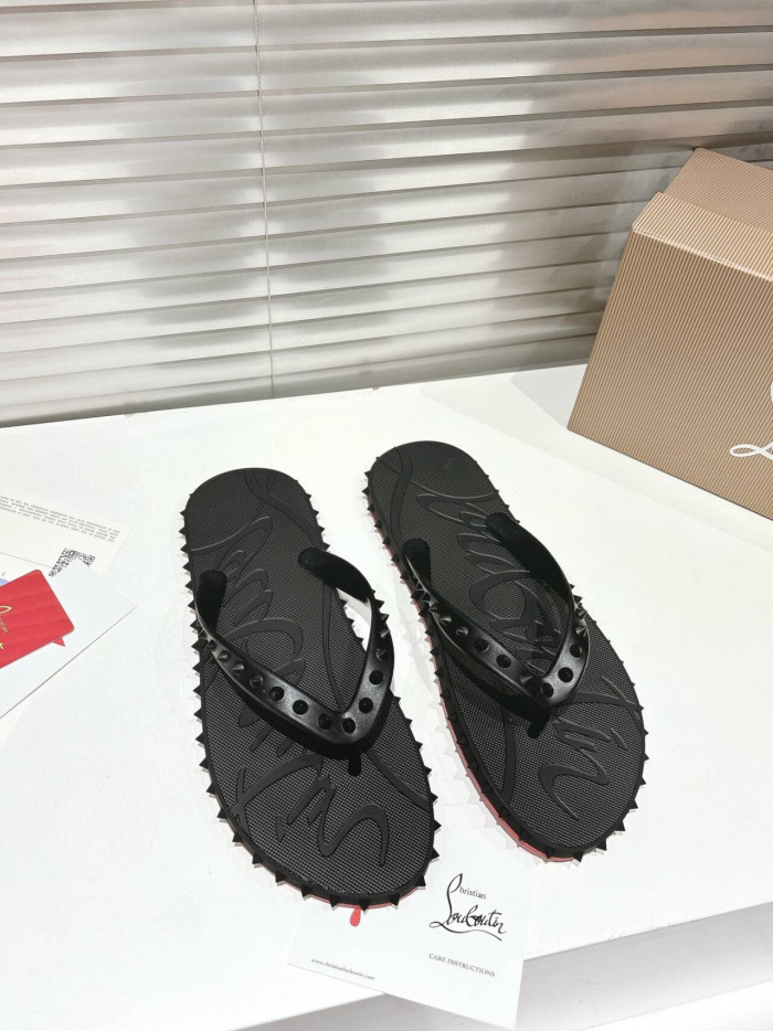CL SLIPPERS 101217