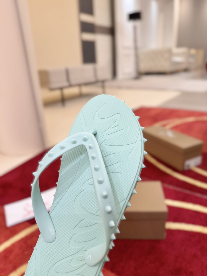 CL SLIPPERS 101219