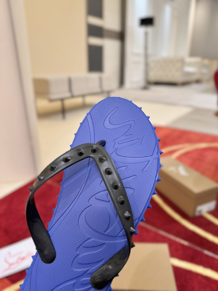 CL SLIPPERS 101221