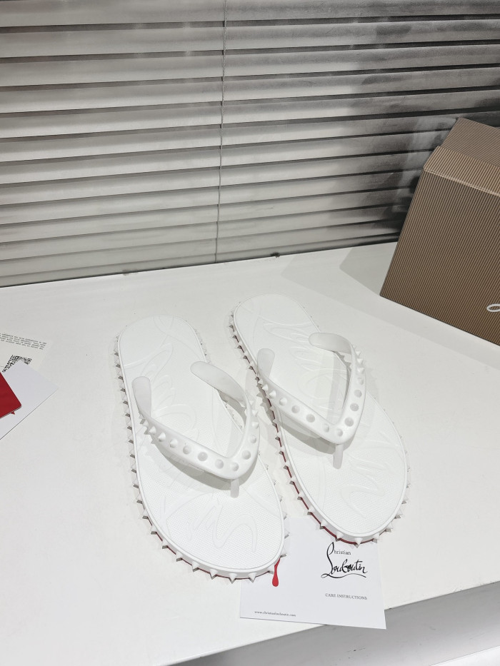CL SLIPPERS 101225