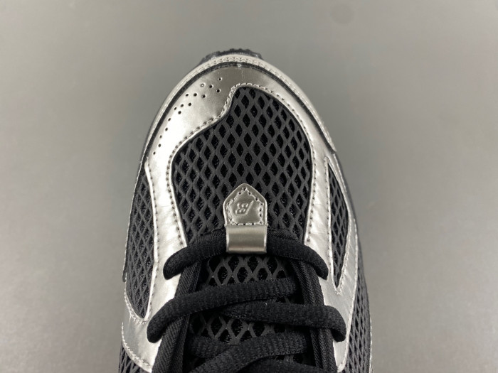 New Balance 1906R 