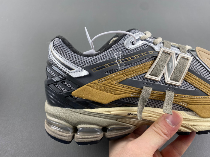 New Balance U1906AA