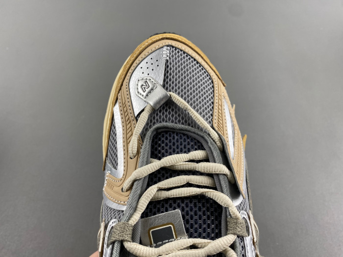 New Balance U1906AA