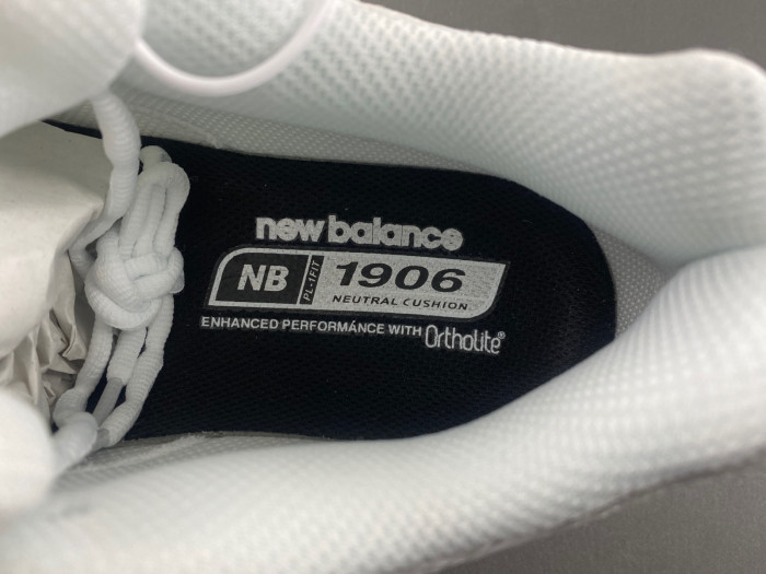 New Balance U1906WFC