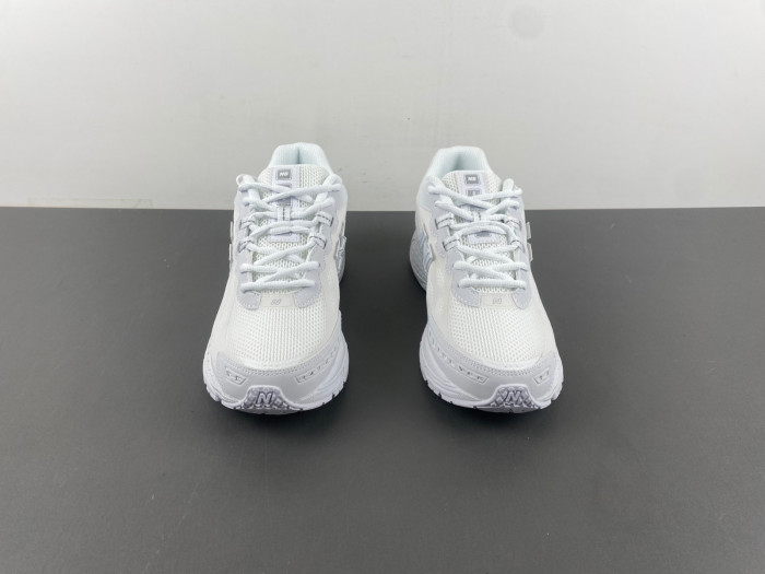 New Balance U1906WFC