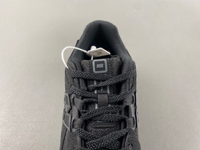 New Balance M1906RWF
