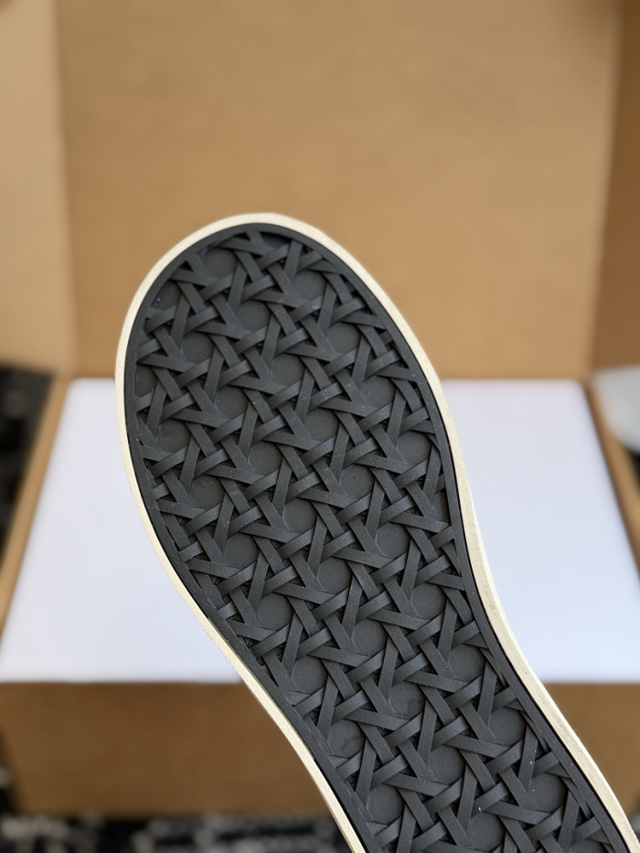 DR SNEAKER DR-240