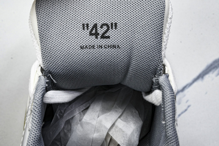 OF SNEAKERS ow-53