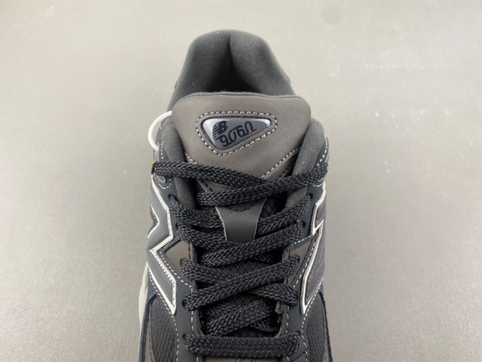 New Balance 9060 U9060ORA