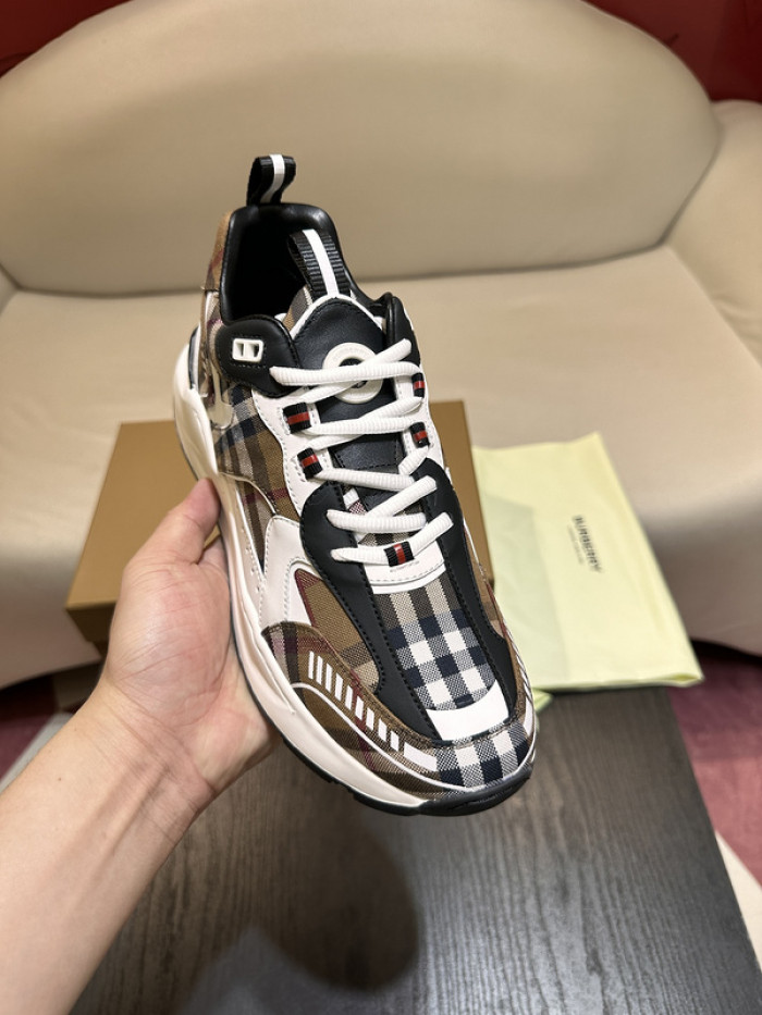 BUBERY SNEAKER 23162