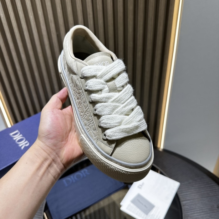 DR B33 LOW-TOP SNEAKERS DR-112