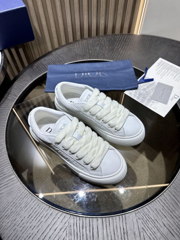 DR B33 LOW-TOP SNEAKERS DR-123