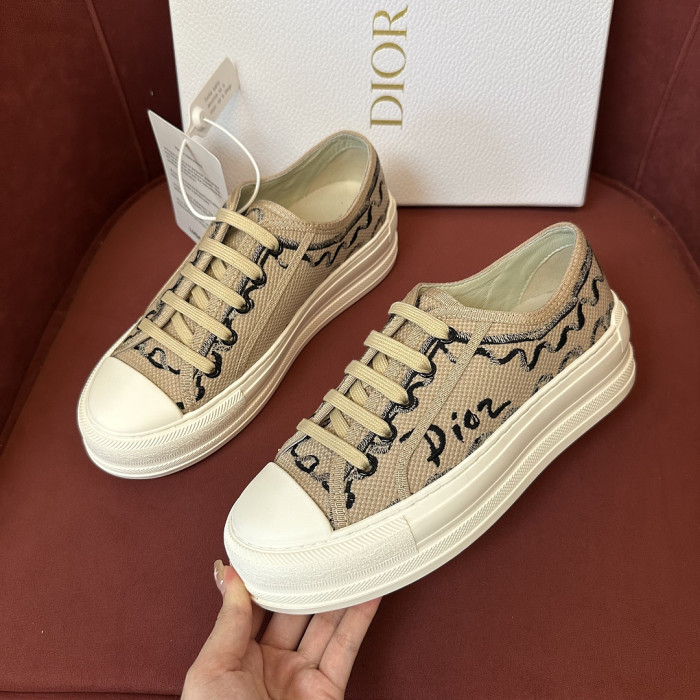 DR LOW-TOP SNEAKERS DR-245