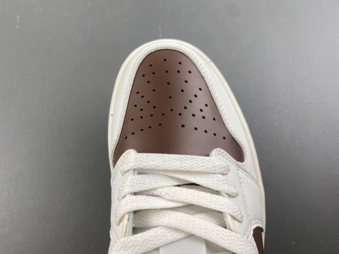Air Jordan 1 Low IR7600-211