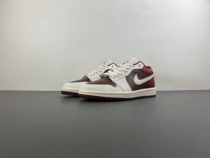 Air Jordan 1 Low IR7600-211