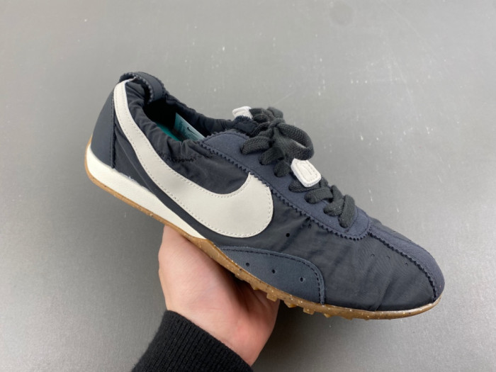 Jacquemus x Nike Jacumoon Shoe HV8547-001