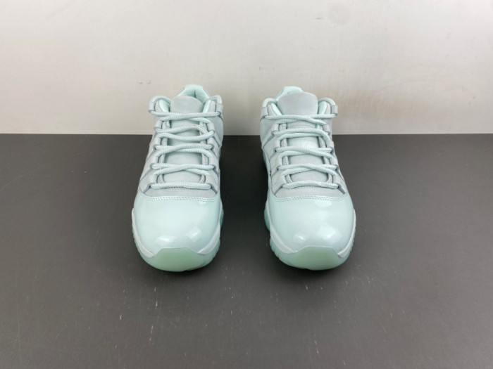 Air Jordan 11 Low IW1882-300