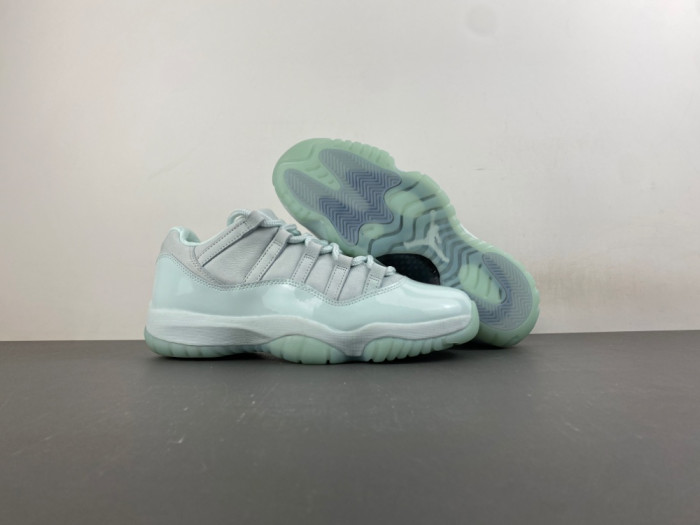 Air Jordan 11 Low IW1882-300