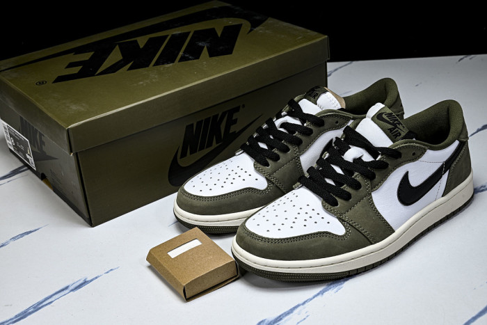 Air Jordan 1 Low OG "Medium Olive" HQ6998-200