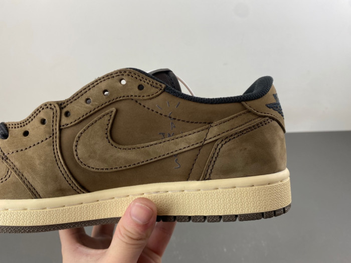 Travis Scott x Air Jordan 1 Low DM7866-203